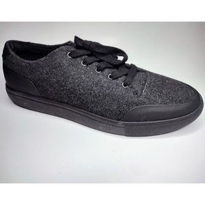 NEW Steve Madden Gray Black Wool textured causal Sneaker Shoes